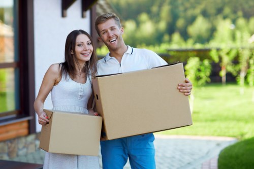 South Kensington moving service with loading and access planning